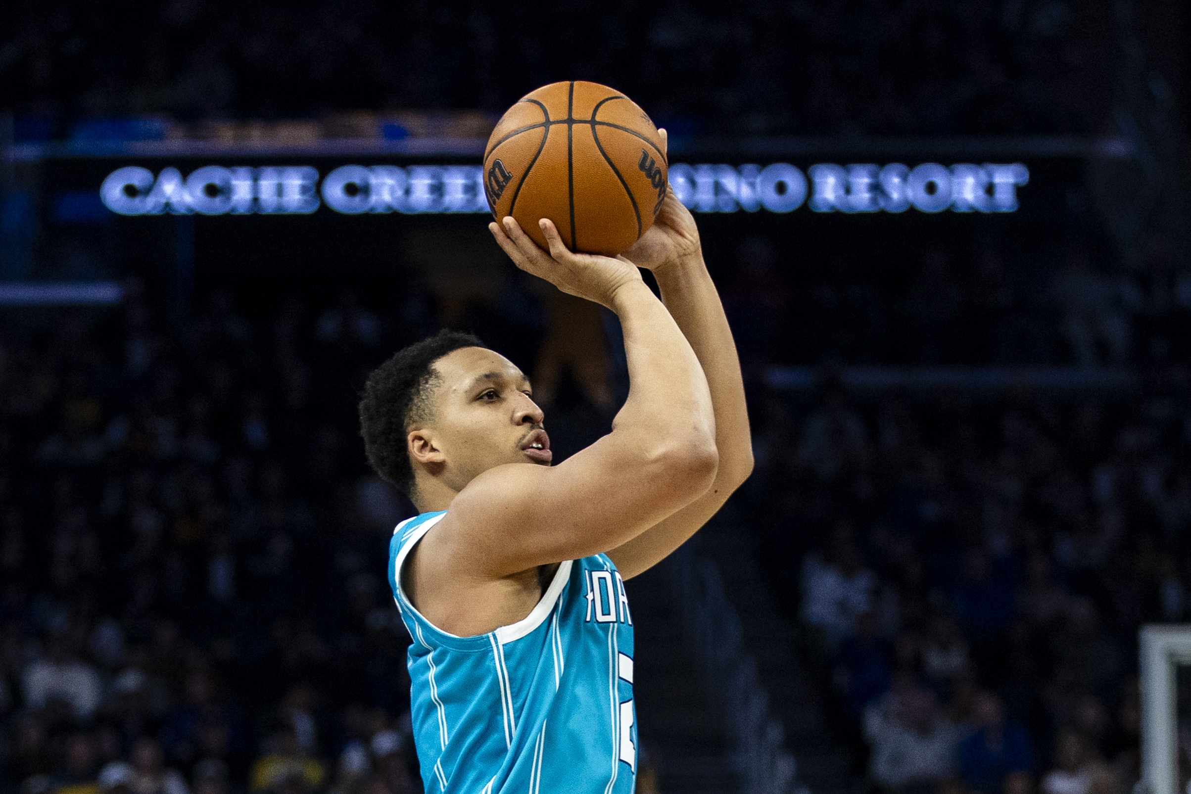 MK SPORTS-但凡投中几个呢！格威6投全铁&amp;赛恩·詹姆斯2中0 二人一分未得